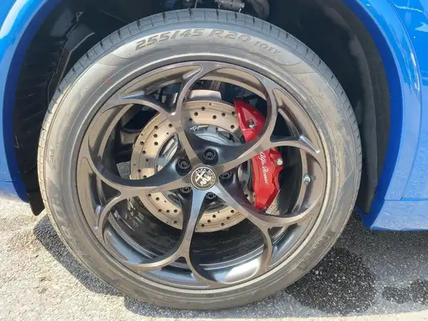 ALFA ROMEO STELVIO QUADRIFOGLIO (7/15)