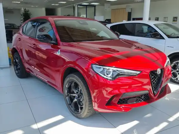 ALFA ROMEO STELVIO QUADRIFOGLIO (1/8)
