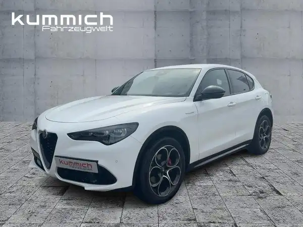 ALFA ROMEO STELVIO VELOCE (1/15)