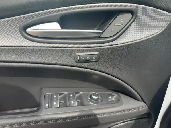 ALFA ROMEO STELVIO VELOCE (14/15)