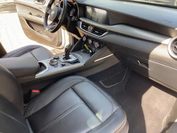 ALFA ROMEO STELVIO SPRINT (11/15)