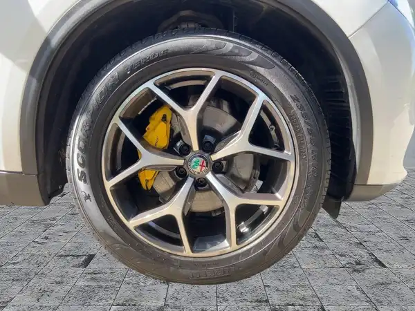 ALFA ROMEO STELVIO SPRINT (7/15)