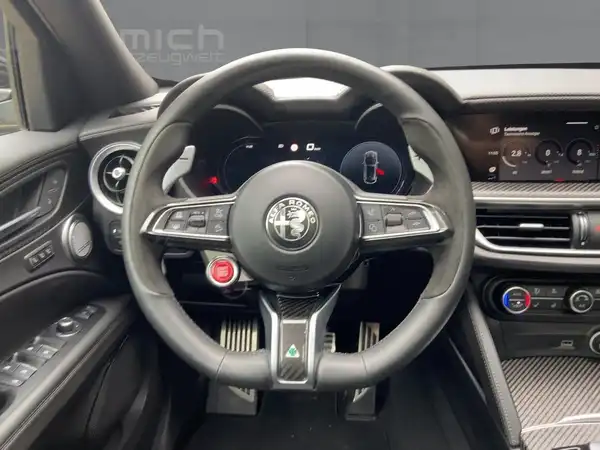 ALFA ROMEO STELVIO QUADRIFOGLIO (8/15)