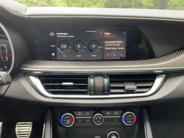 ALFA ROMEO STELVIO QUADRIFOGLIO (9/15)