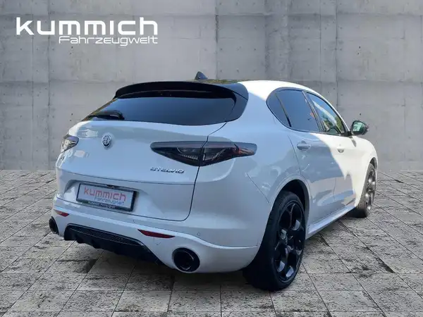 ALFA ROMEO STELVIO (4/15)