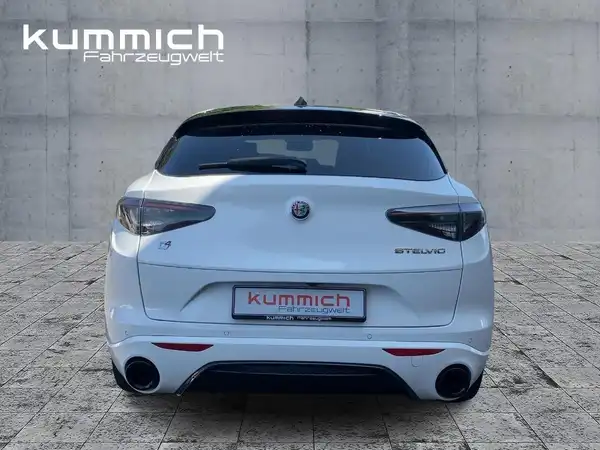 ALFA ROMEO STELVIO (5/15)