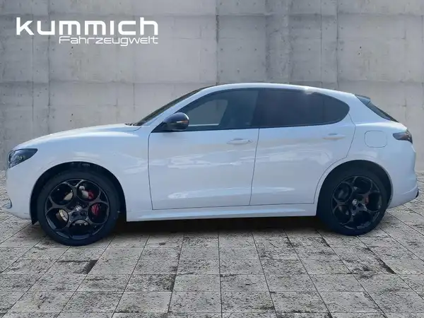 ALFA ROMEO STELVIO (6/15)