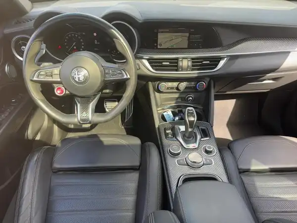 ALFA ROMEO STELVIO QUADRIFOGLIO (8/15)