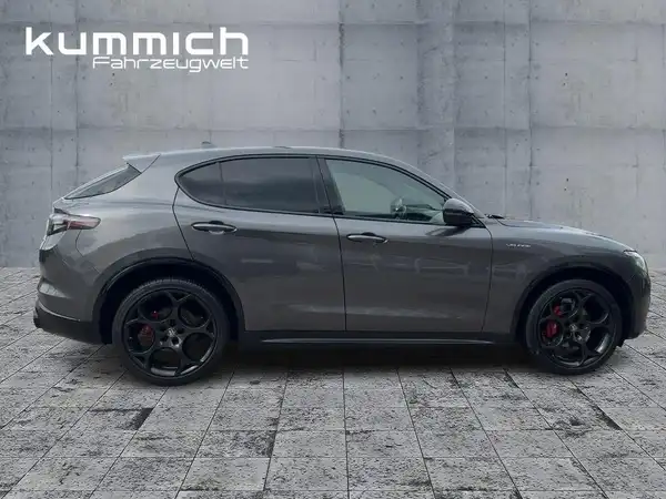 ALFA ROMEO STELVIO VELOCE (3/15)