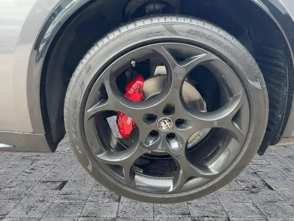 ALFA ROMEO STELVIO VELOCE (7/15)