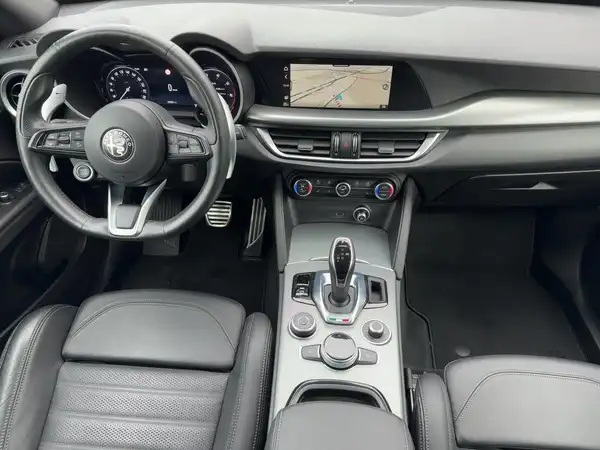 ALFA ROMEO STELVIO VELOCE (8/15)