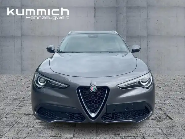 ALFA ROMEO STELVIO LUSSO (2/15)