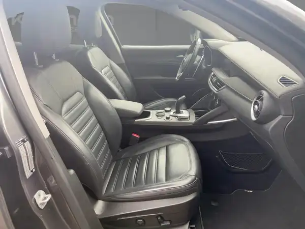 ALFA ROMEO STELVIO LUSSO (9/15)