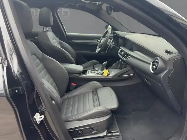 ALFA ROMEO STELVIO SPRINT (11/15)