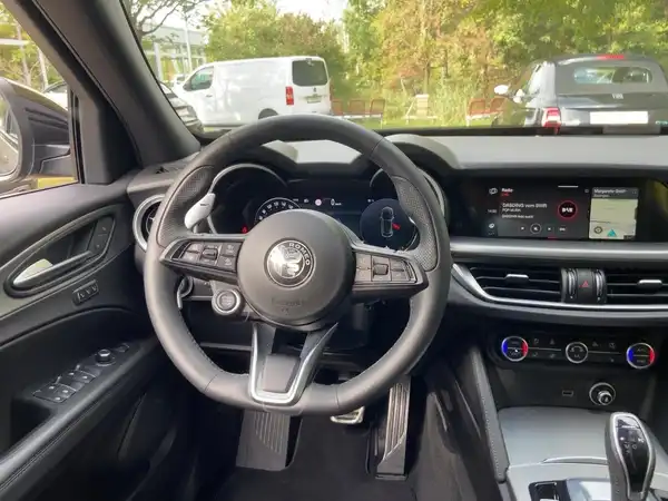 ALFA ROMEO STELVIO SPRINT (9/15)