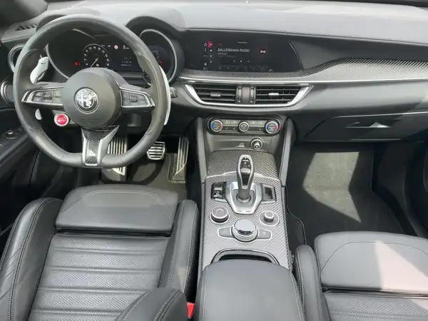 ALFA ROMEO STELVIO QUADRIFOGLIO (8/15)