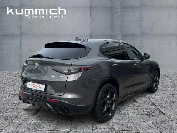 ALFA ROMEO STELVIO VELOCE (4/15)