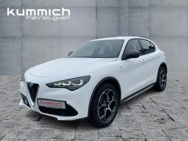 ALFA ROMEO STELVIO (1/15)