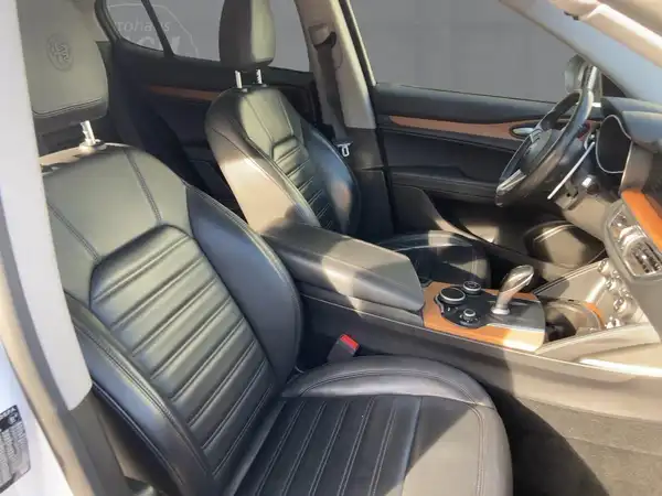 ALFA ROMEO STELVIO SUPER (11/15)