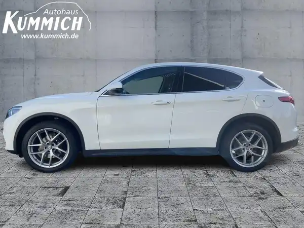 ALFA ROMEO STELVIO SUPER (6/15)