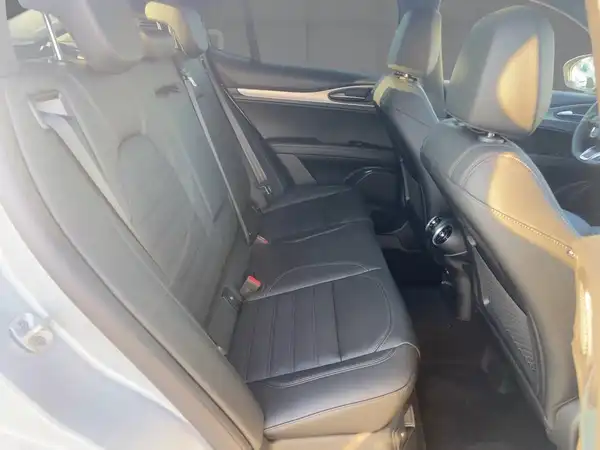 ALFA ROMEO STELVIO VELOCE (12/15)