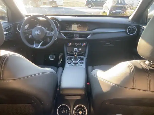 ALFA ROMEO STELVIO VELOCE (8/15)