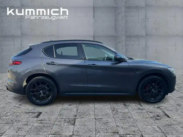 ALFA ROMEO STELVIO (3/15)
