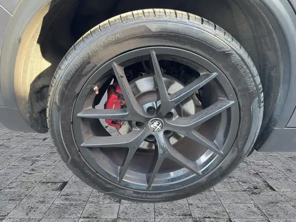 ALFA ROMEO STELVIO (7/15)