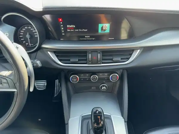 ALFA ROMEO STELVIO (10/15)