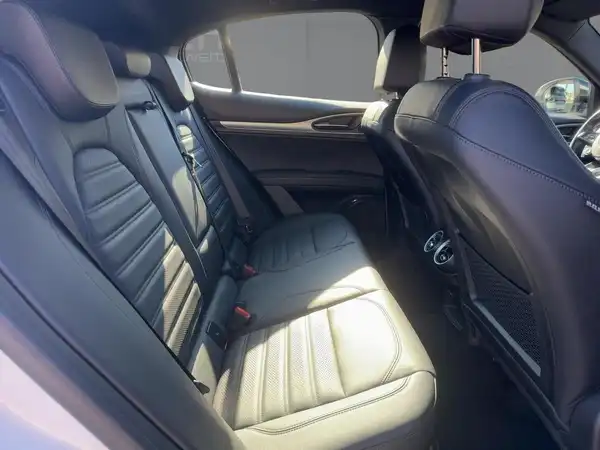 ALFA ROMEO STELVIO VELOCE (12/15)