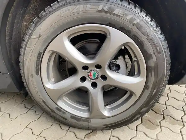 ALFA ROMEO STELVIO SUPER (7/15)