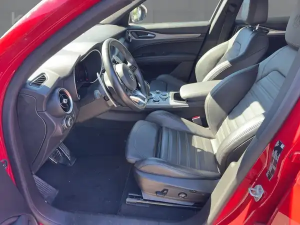 ALFA ROMEO STELVIO VELOCE (11/15)