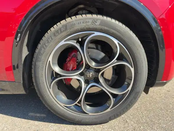 ALFA ROMEO STELVIO VELOCE (7/15)