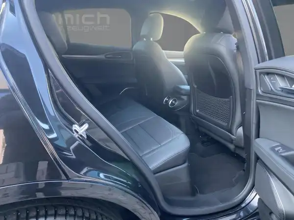 ALFA ROMEO STELVIO VELOCE (12/15)