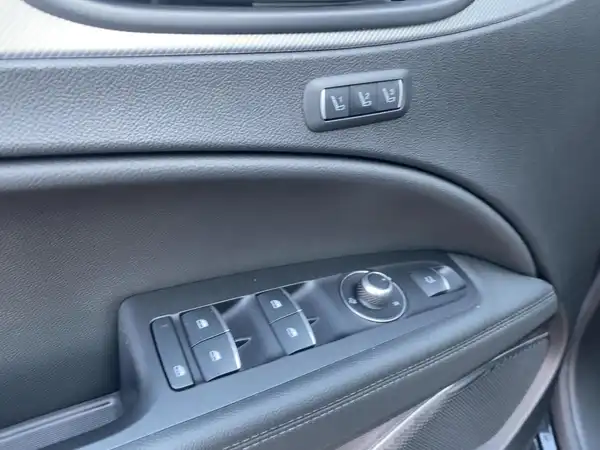 ALFA ROMEO STELVIO VELOCE (14/15)