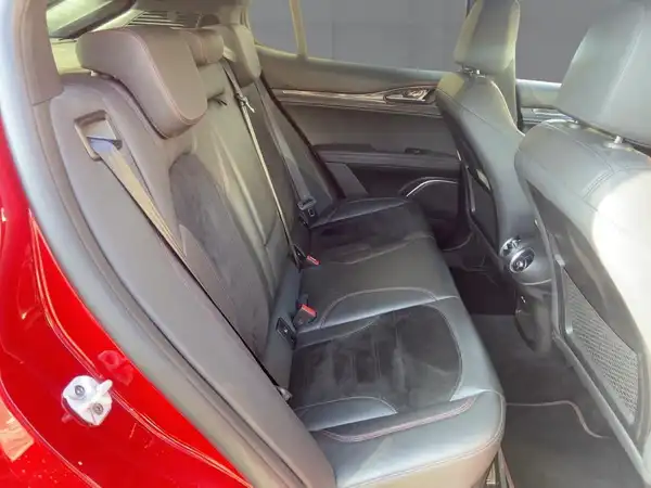 ALFA ROMEO STELVIO QUADRIFOGLIO (10/15)