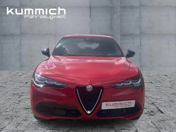 ALFA ROMEO STELVIO (2/15)