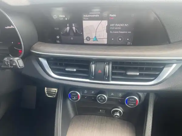 ALFA ROMEO STELVIO (9/15)