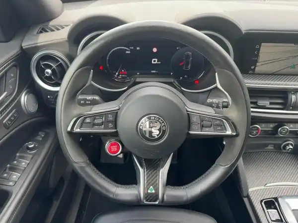 ALFA ROMEO STELVIO QUADRIFOGLIO (9/15)