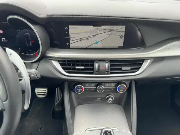 ALFA ROMEO STELVIO VELOCE (10/15)