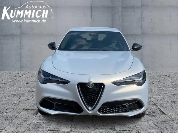 ALFA ROMEO STELVIO (2/15)