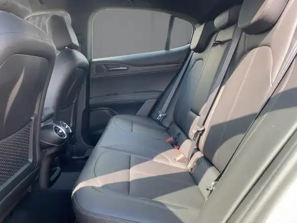 ALFA ROMEO STELVIO (12/15)