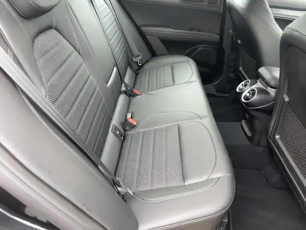 ALFA ROMEO STELVIO SPRINT (12/15)