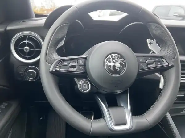 ALFA ROMEO STELVIO SPRINT (9/15)