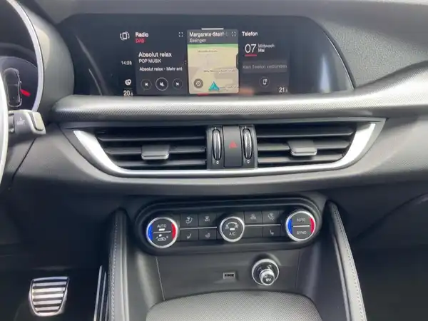 ALFA ROMEO STELVIO VELOCE (10/15)