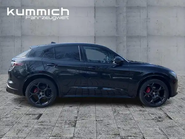 ALFA ROMEO STELVIO (3/15)