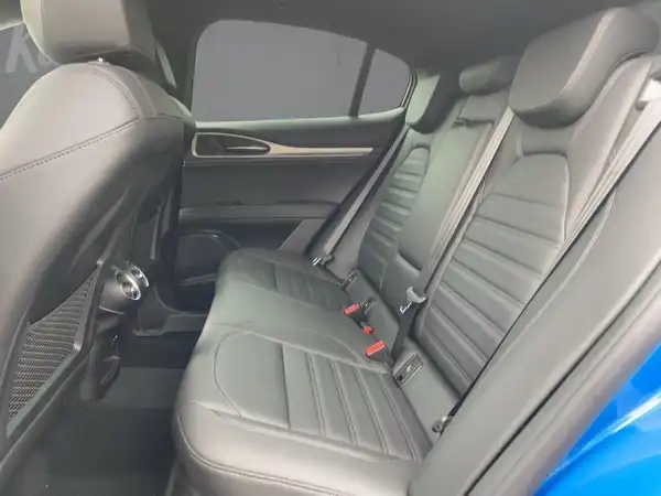 ALFA ROMEO STELVIO VELOCE (13/15)