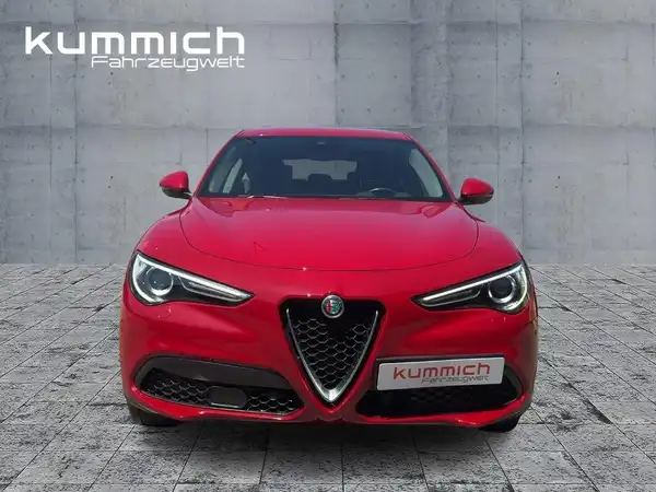 ALFA ROMEO STELVIO SUPER (2/15)