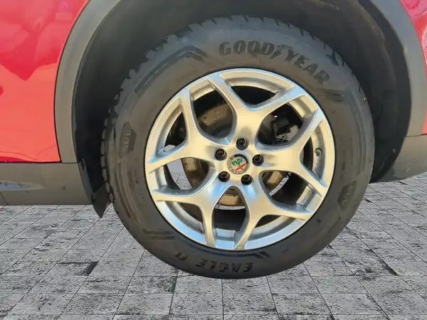 ALFA ROMEO STELVIO SUPER (7/15)