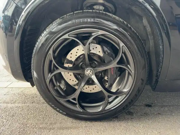 ALFA ROMEO STELVIO QUADRIFOGLIO (7/15)